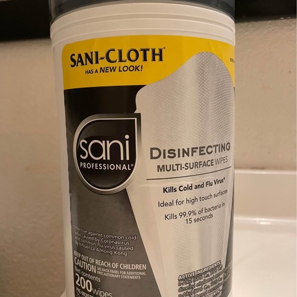 Sani Professional Disinfecting Wipes - Picture 1 of 3